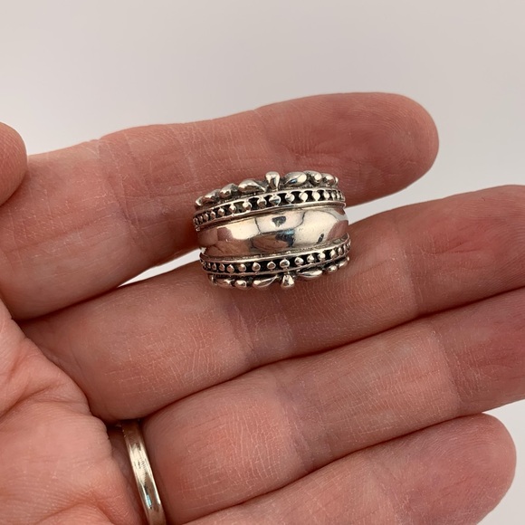 STERLING SILVER 925 BEADED RUFFLED BAND RING CW SIGNED BAND RING VINTAGE SZ 5.5 - Picture 5 of 10